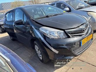 Toyota Yaris Yaris III (P13), Hatchback, 2010 / 2020 1.0 12V VVT-i picture 2