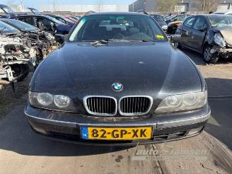 BMW 5-serie 5 serie Touring (E39), Combi, 1996 / 2004 523i 24V picture 2