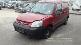 Damaged car Peugeot Partner Partner, Van, 1996 / 2015 1.9D 2004/3