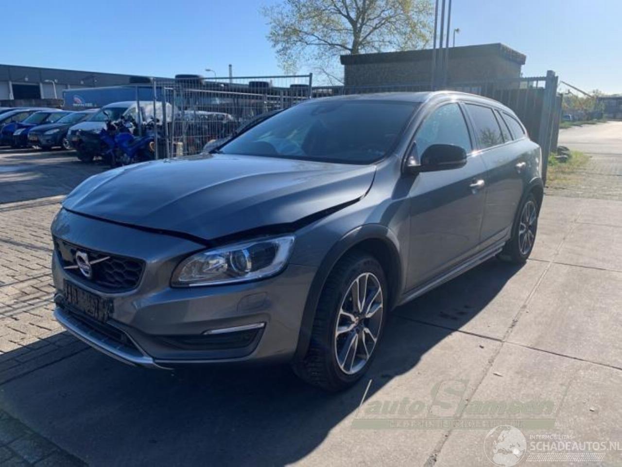 Volvo V-60 V60 Cross Country I (FZ), Combi, 2010 / 2018 2.0 D4 16V