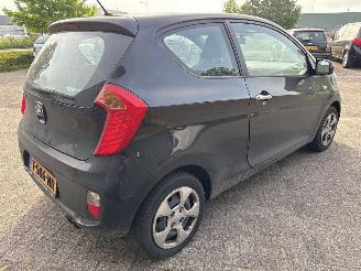 Kia Picanto  picture 5