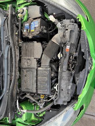 Mazda 2  picture 9