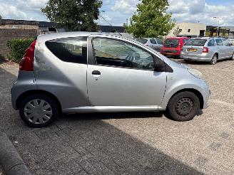 Peugeot 107  picture 4