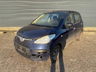 Vaurioauto  passenger cars Hyundai   2010/1