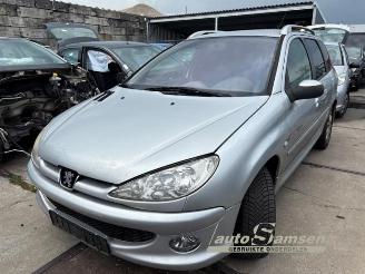 demontáž osobní automobily Peugeot 206 206 SW (2E/K), Combi, 2002 / 2007 1.6 16V 2005/4