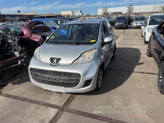 Salvage car Peugeot 107 107, Hatchback, 2005 / 2014 1.0 12V 2011/1