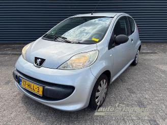 Salvage car Peugeot 107 107, Hatchback, 2005 / 2014 1.0 12V 2009/1