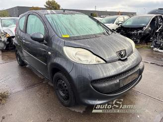 Démontage voiture Peugeot 107 107, Hatchback, 2005 / 2014 1.0 12V 2008/5