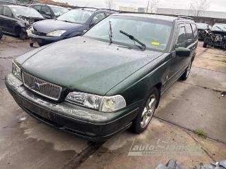 Auto da rottamare Volvo V-70 V70 (GW/LW/LZ), Combi, 1997 / 2002 2.5 10V 1998/11
