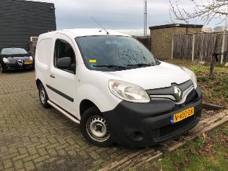 Auto incidentate Renault Kangoo  2017/3