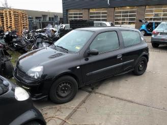Démontage voiture Renault Clio Clio II (BB/CB), Hatchback, 1998 / 2016 1.6 16V 2003/7