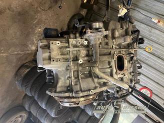 Peugeot 108 108, Hatchback, 2014 1.0 12V VVT-i picture 14