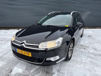 Damaged car Citroën C5 C5 III Tourer (RW) Combi 2008 - 1.6 16V THP 155 Combi/o  Benzine 1.598cc 115kW (156pk) FWD 2009-04/2016-07 (RW5FV) EP6CDT; 5FV 2013/10