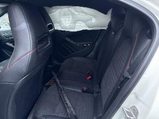 Mercedes A-klasse A (W176) Hatchback 2012 / 2018 - 1.6 A-160 16V Hatchback  Benzine 1.595cc 75kW (102pk) FWD 2015-07/2018-05 (176.041) M270910 picture 14