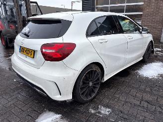 Mercedes A-klasse A (W176) Hatchback 2012 / 2018 - 1.6 A-160 16V Hatchback  Benzine 1.595cc 75kW (102pk) FWD 2015-07/2018-05 (176.041) M270910 picture 5