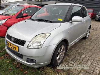 Coche siniestrado Suzuki Swift Swift (ZA/ZC/ZD1/2/3/9), Hatchback, 2005 / 2011 1.3 VVT 16V 2006/2