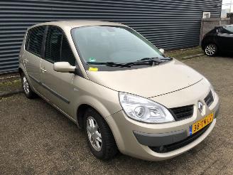 Renault Scenic  picture 2
