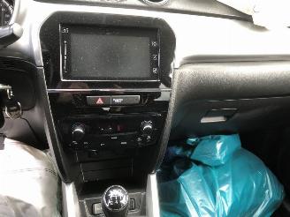 Suzuki Vitara  picture 7