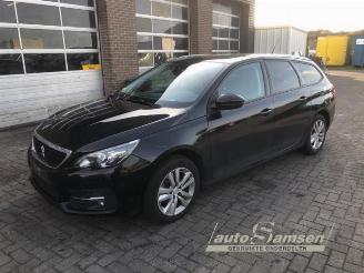 Auto da rottamare Peugeot 308 308 SW (L4/L9/LC/LJ/LR), Combi 5-drs, 2014 / 2021 1.2 12V e-THP PureTech 110 2018/2