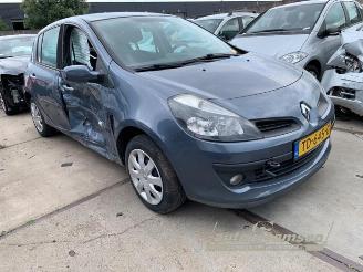 Renault Clio Clio III (BR/CR), Hatchback, 2005 / 2014 1.2 16V 75 picture 3
