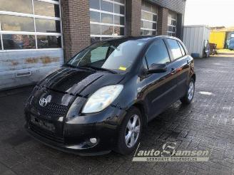 Toyota Yaris Yaris II (P9), Hatchback, 2005 / 2014 1.3 16V VVT-i picture 6