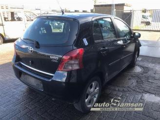 Toyota Yaris Yaris II (P9), Hatchback, 2005 / 2014 1.3 16V VVT-i picture 3