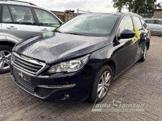Coche siniestrado Peugeot 308 308 SW (L4/L9/LC/LJ/LR), Combi 5-drs, 2014 / 2021 1.6 BlueHDi 120 2015/8