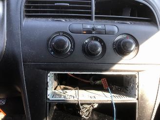 Seat Altea 1.6 MPV  Benzine 1.598cc 75kW (102pk) FWD 2004-03/2005-05 (5P1) BGU picture 9