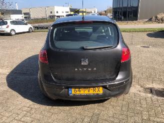 Seat Altea 1.6 MPV  Benzine 1.598cc 75kW (102pk) FWD 2004-03/2005-05 (5P1) BGU picture 3