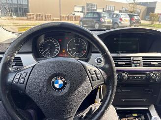 BMW 3-serie 3 serie (E90) Sedan 2005 / 2011 - 318i 16V Sedan 4Dr Benzine 1.995cc 95kW (129pk) RWD 2005-09/2007-08 (PF71; PF72; VA51; VA52; VG51; VG52) N46B20B picture 12