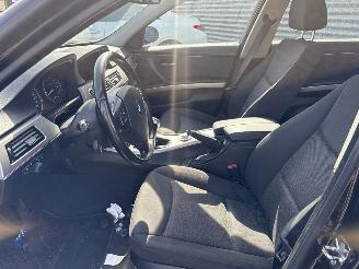 BMW 3-serie 3 serie (E90) Sedan 2005 / 2011 - 318i 16V Sedan 4Dr Benzine 1.995cc 95kW (129pk) RWD 2005-09/2007-08 (PF71; PF72; VA51; VA52; VG51; VG52) N46B20B picture 8