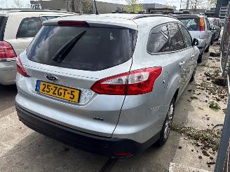 Ford Focus 1.6 TDCi - Focus 3 Wagon Combi 2010 / 2018 - 1.6 TDCi Combi/o  Diesel 1.560cc 85kW (116pk) FWD 2011-04/2018-05  T1DB picture 3