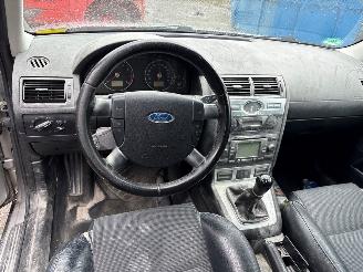 Ford Mondeo Mondeo III Wagon Combi 2000 / 2007 - 1.8 16V Combi/o  Benzine 1.798cc 92kW (125pk) FWD 2000-10/2007-03  CHBA; CHBB picture 8