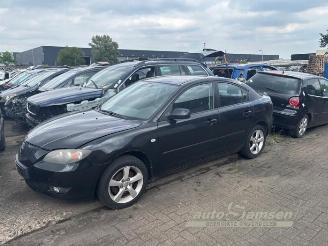 Vrakbiler auto Mazda 3 3 (BK12), Sedan, 2003 / 2009 1.6i 16V 2004/6