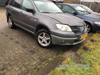 Mitsubishi Outlander Outlander (CU), SUV, 2001 / 2007 2.0 16V 4x2 picture 21