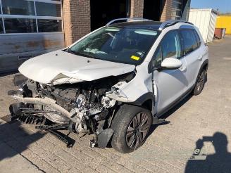 Vrakbiler auto Peugeot 2008 2008 (CU), MPV, 2013 / 2019 1.2 12V e-THP PureTech 110 2017/9