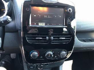Renault Clio  picture 10