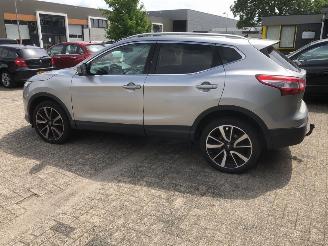 Nissan Qashqai Qashqai (J11) SUV 2016 - 1.2 DIG-T 16V SUV  Benzine 1.197cc 85kW (116pk) FWD 2013-11/2018-08 (J11D) HRA2DDT picture 8
