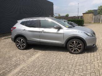 Nissan Qashqai Qashqai (J11) SUV 2016 - 1.2 DIG-T 16V SUV  Benzine 1.197cc 85kW (116pk) FWD 2013-11/2018-08 (J11D) HRA2DDT picture 4