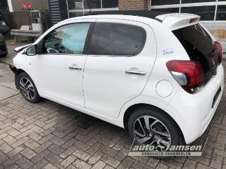 Peugeot 108 108, Hatchback, 2014 1.0 12V picture 6