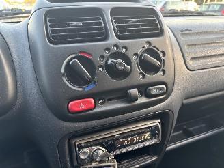 Suzuki Ignis With Airco - Ignis (FH) - Hatchback 2000 / 20051.3 16V Hatchback  Benzine 1.328cc 61kW (83pk) FWD 2001-06/2003-02 (FHV51; FHX51) M13A picture 4