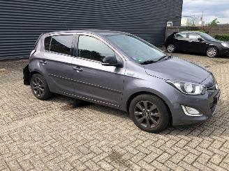 Hyundai I-20  picture 3