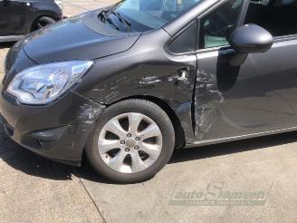 Coche siniestrado Opel Meriva Meriva (B), MPV, 2010 / 2017 1.4 Turbo 16V ecoFLEX 2011/4