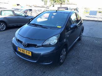 uszkodzony samochody osobowe Toyota Aygo  2009/2