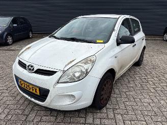 krockskadad bil auto Hyundai I-20  2010/4