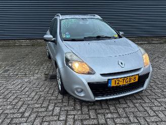 Voiture accidenté Renault Clio  2012/1