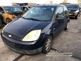 Vrakbiler auto Ford Fiesta Fiesta 5 (JD/JH), Hatchback, 2001 / 2009 1.3 2004/5