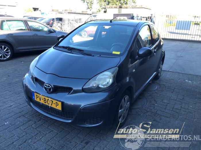 Toyota Aygo Aygo (B10), Hatchback, 2005 / 2014 1.0 12V VVT-i