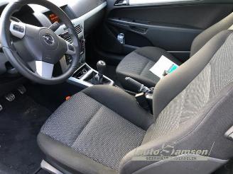 Opel Astra Astra H GTC (L08), Hatchback 3-drs, 2005 / 2011 1.8 16V picture 9