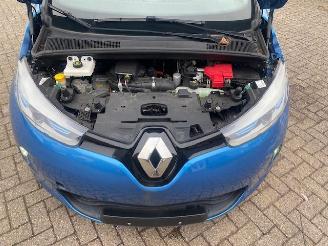 Renault Zoé R90 40KWH FULL ELECTRIC  INCL. BATTERY!!  NAVI KLIMA AUT. picture 15
